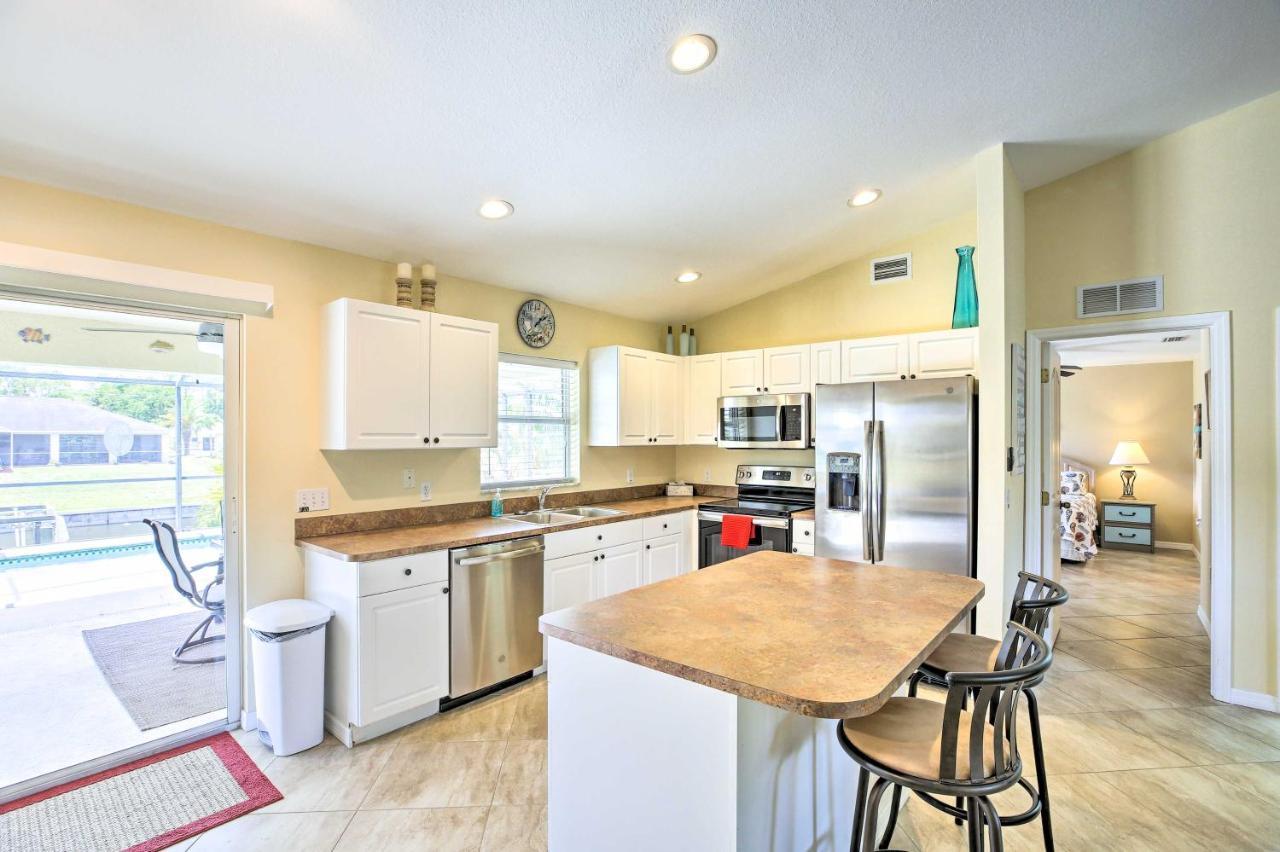 Cape Coral Canalfront Home With Pool And Dock Екстериор снимка