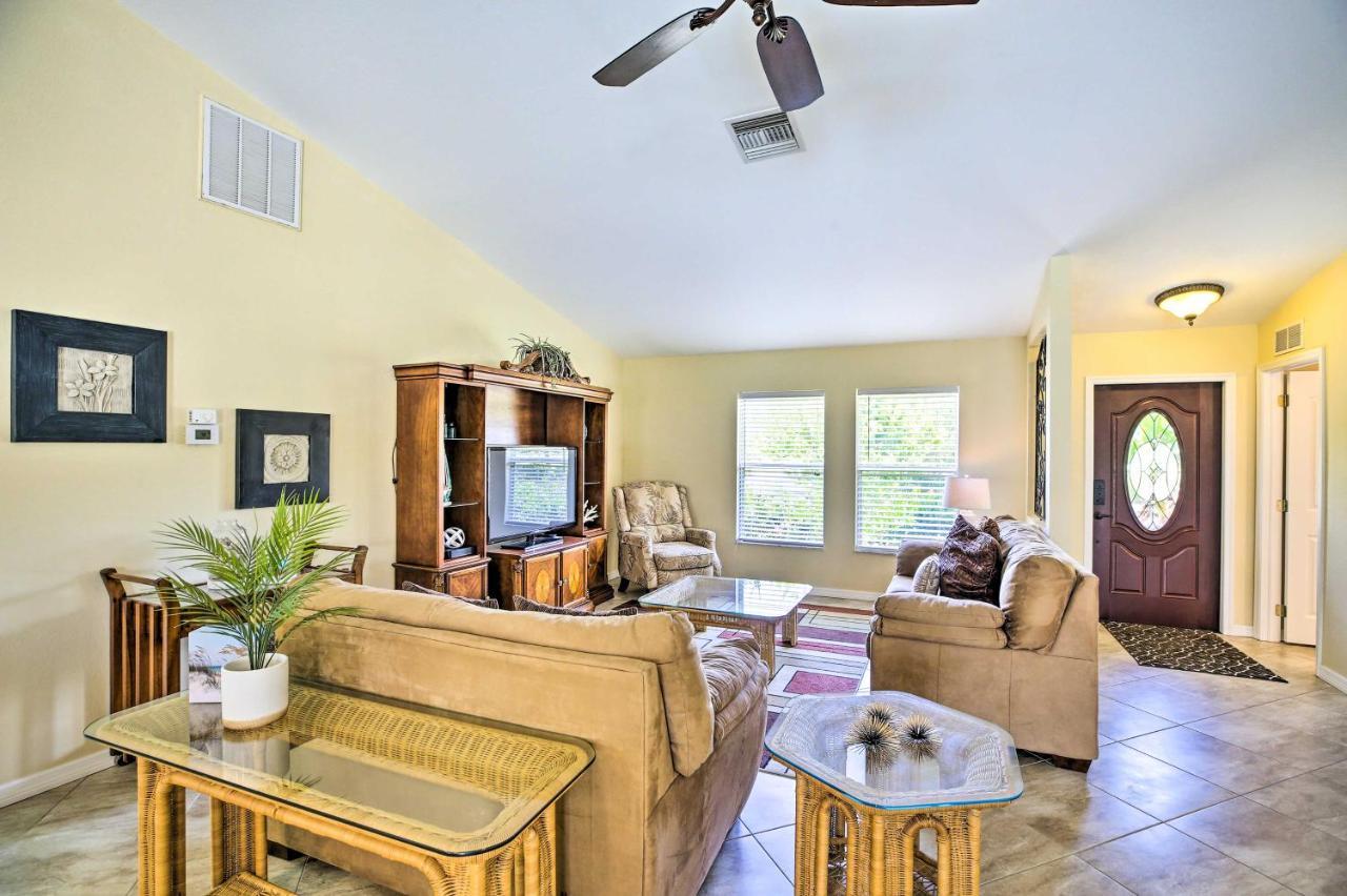 Cape Coral Canalfront Home With Pool And Dock Екстериор снимка