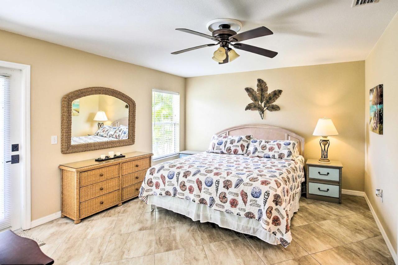 Cape Coral Canalfront Home With Pool And Dock Екстериор снимка
