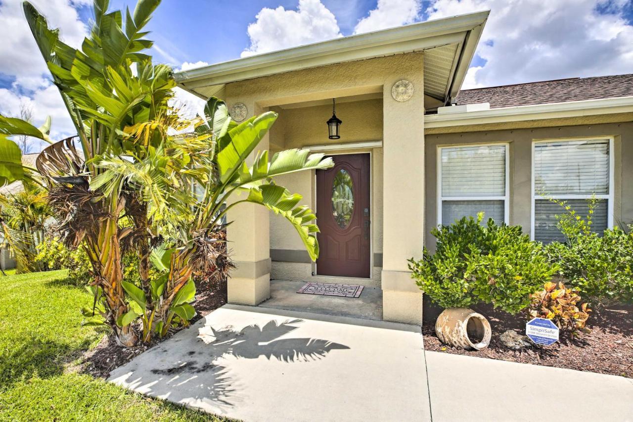 Cape Coral Canalfront Home With Pool And Dock Екстериор снимка